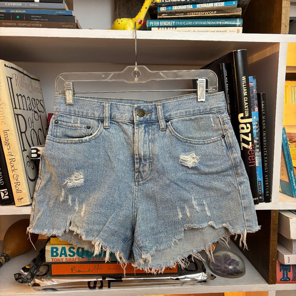 BDG girlfriend high rise shorts